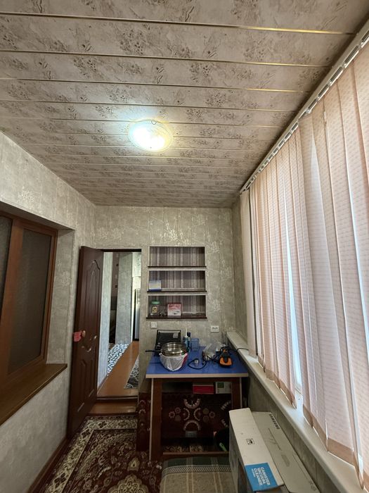 Ijaraga kvartira 1 ta qiz kerak sheriklikka (100$)