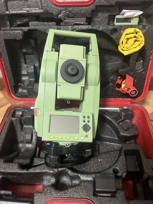 Leica-407 тахеометр б/о 200м