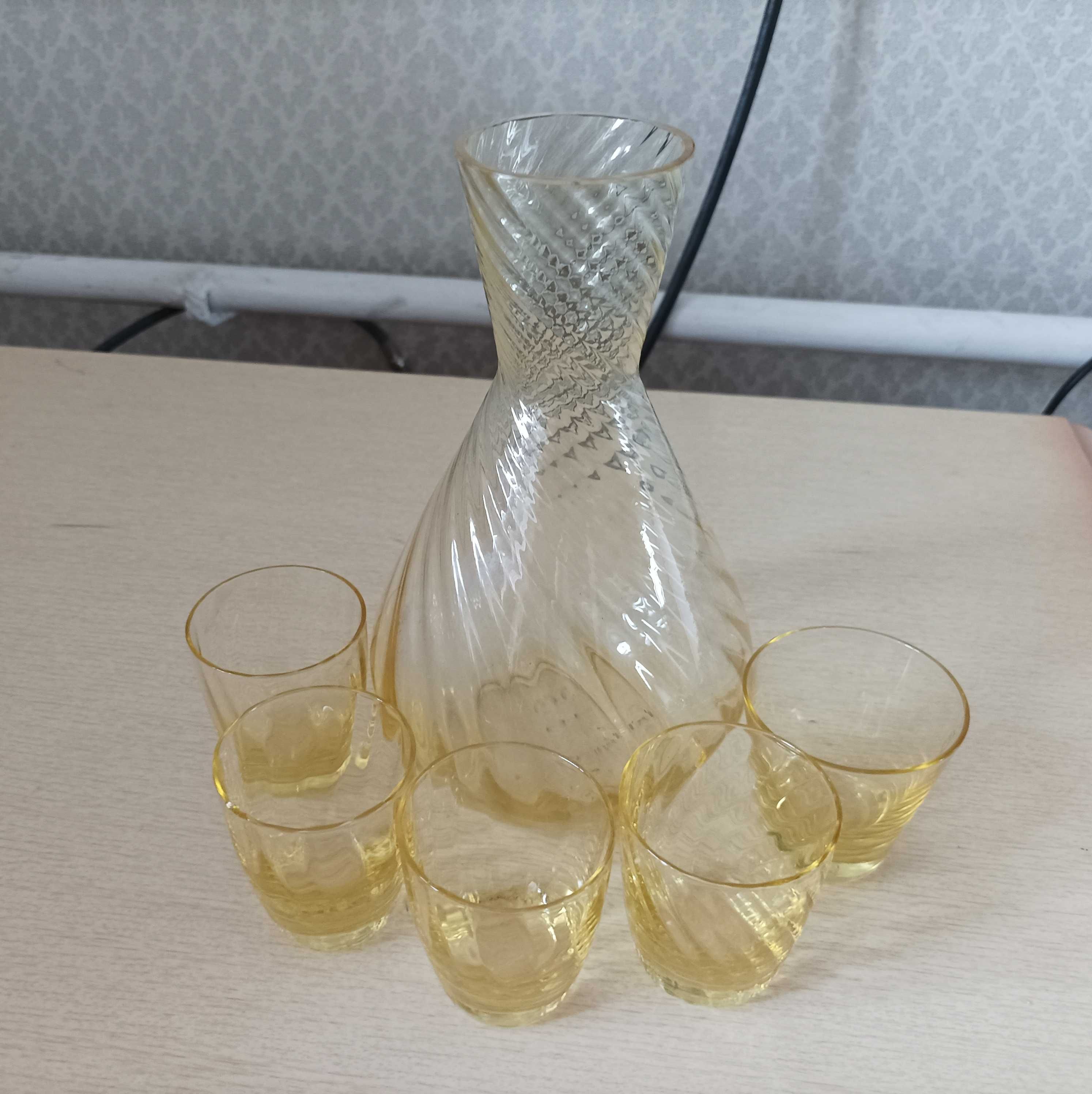 Продам посуду в хорошем состоянии