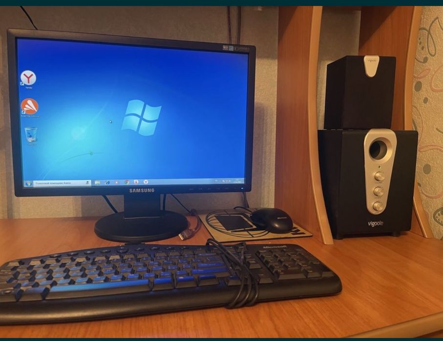 Продам рабочий компьютер с монитором и колонками (Усть‑Каменогорск)