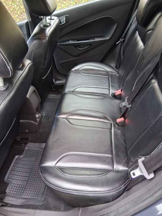 Ford fiesta titanium 1.6 diesel
