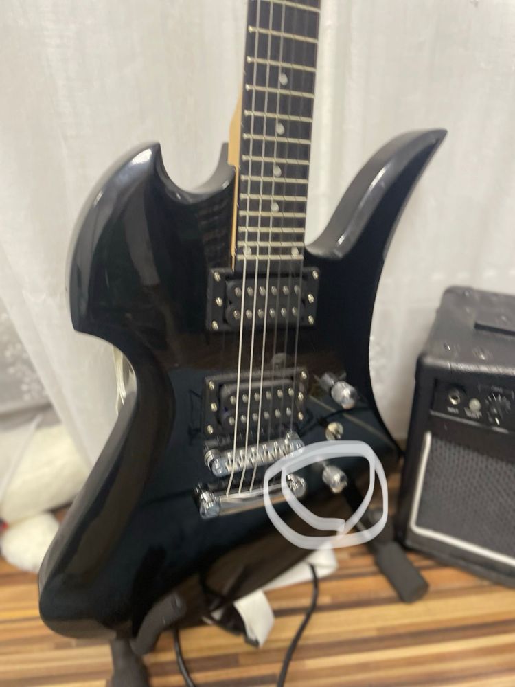 Harley Benton MB-20BK Rock series bundle