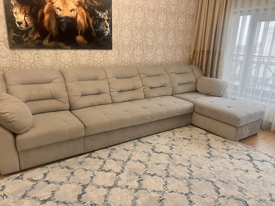 Диван угловой срочно в хорошем сосоянии