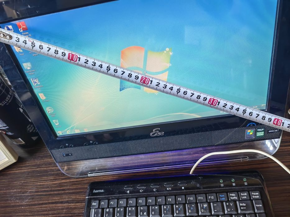 Продавам Asus - две в едно