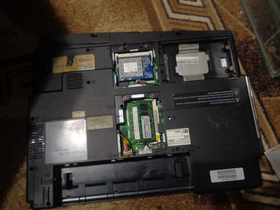 Лаптоп Toshiba Satellite l30 за части