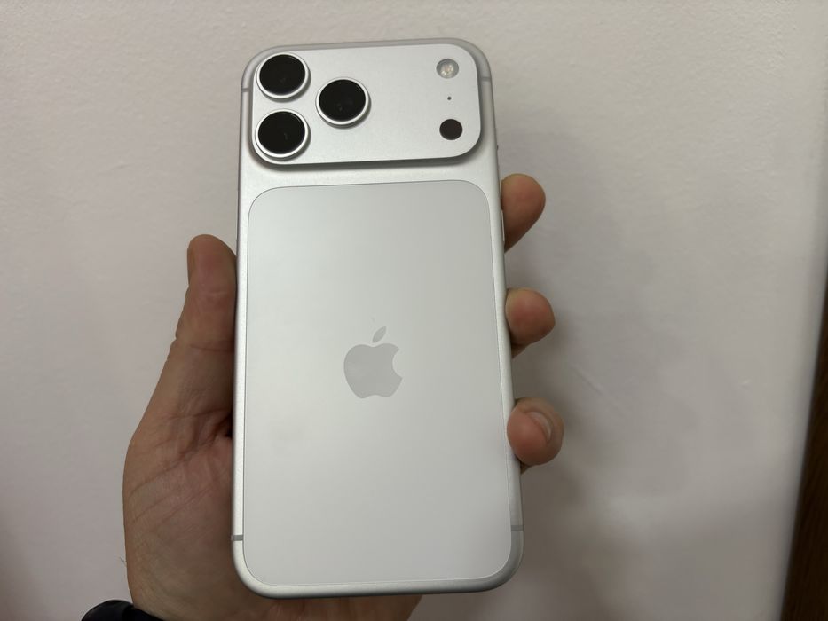 Iphone 17 Pro Max, Silver, pentru piese