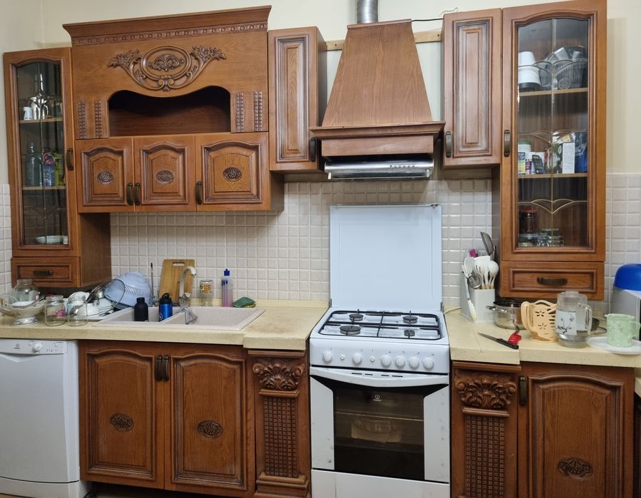 Продается кухонная мебель