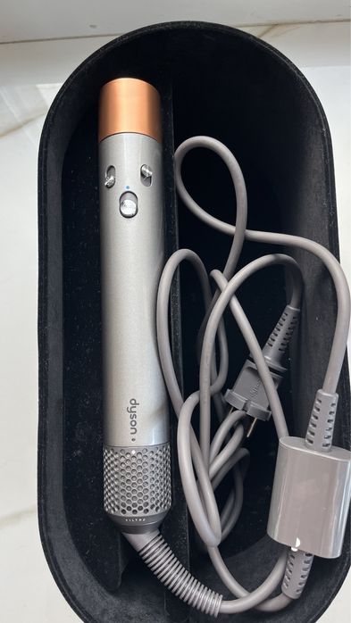 Dyson airwrap nou nout