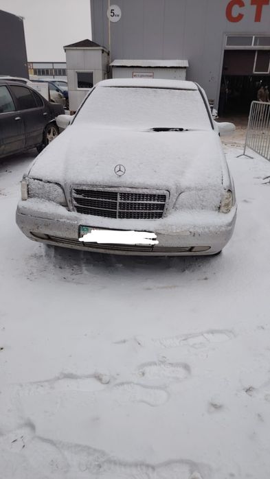 Продам машину Мерседес