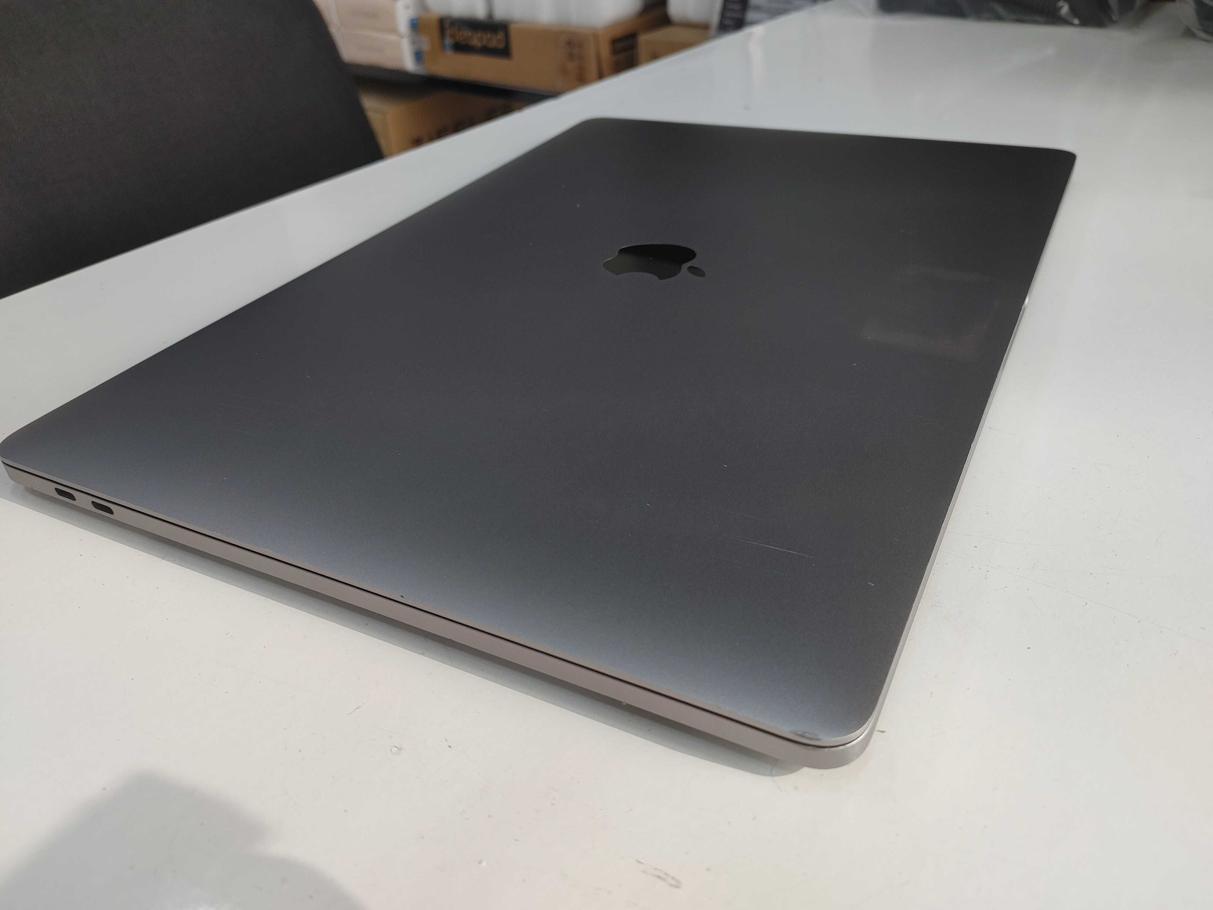 Macbook Pro A1990 i7-8750H 16/512 RX560 4gb 2018