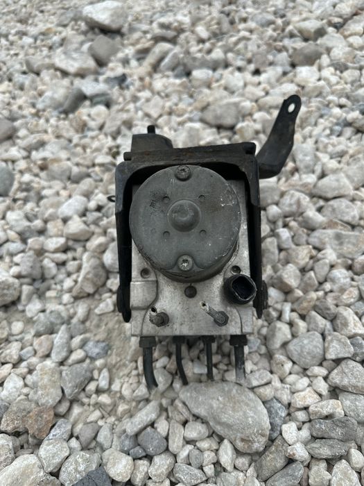 ABS за Toyota Avensis 2006