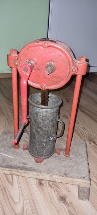 Cârnāțar Alexanderwerk