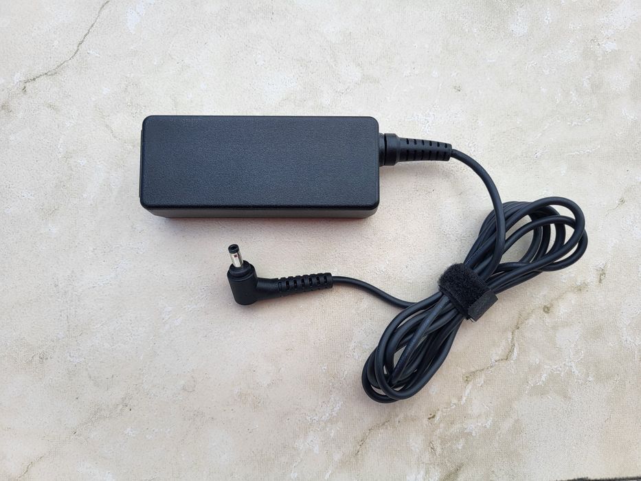 Alimentator Chicony 19V 2,1A 40W mufa 4.8x1.7mm