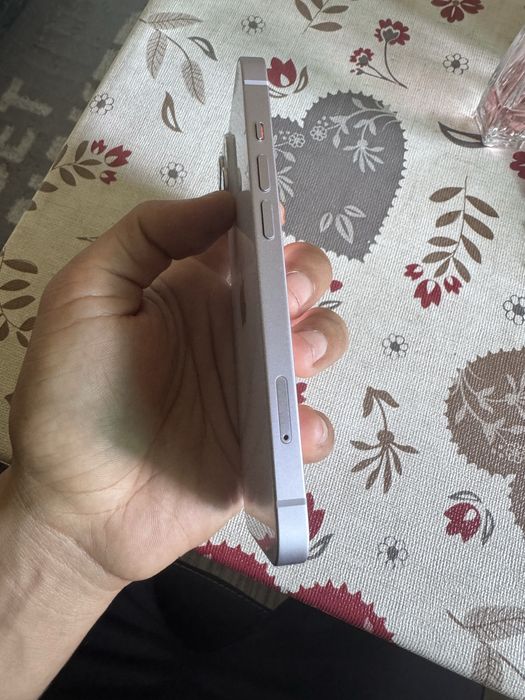 iphone 14 256 с кутия и зарядно