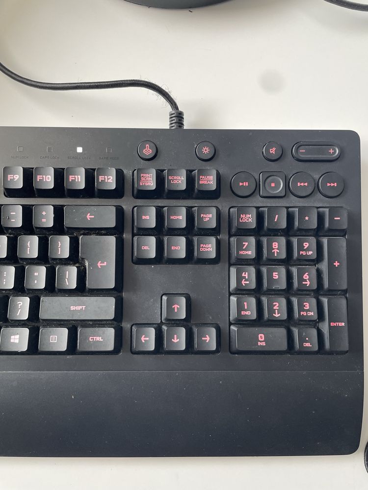 Геймърска клавиатура  G213