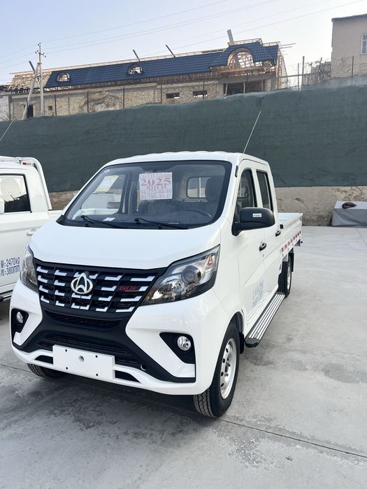 Yangi Dubl kabin changan 2025 yil .09 oy