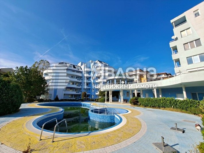 Продава се Двустаен апартамент в к.к. Слънчев бряг - 70 кв.м за 900 €/кв.м - Снимка #9