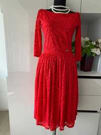 Красива червена рокля - нова