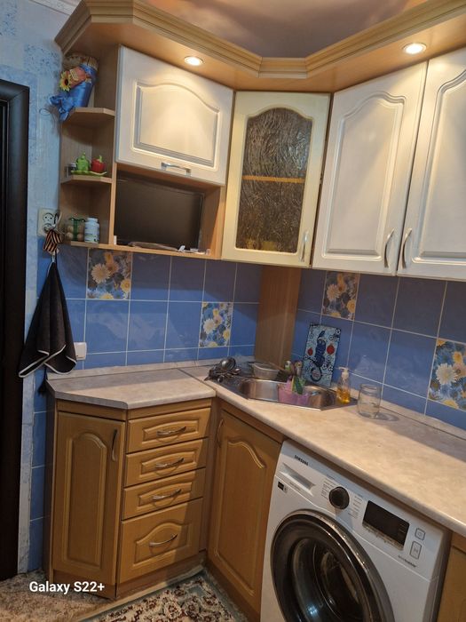 Продам! Кухонный гарнитур, угловой.