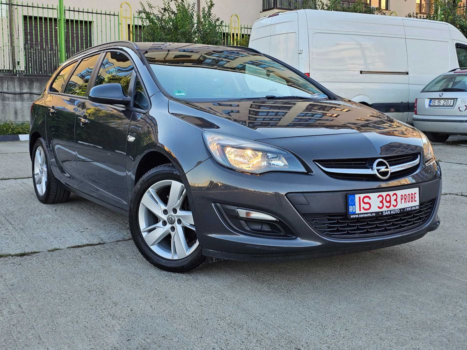Opel Astra J 2015 1.6 CDTI 110 CP euro 6 / RATE fara avans