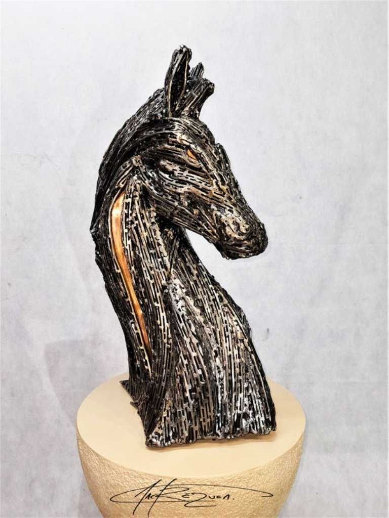 Sculptura Cal- otel si cupru fir otel