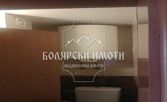 Продава се Тристаен апартамент в Велико Търново, Колю Фичето - 210 кв.м за 710 €/кв.м - Снимка #11