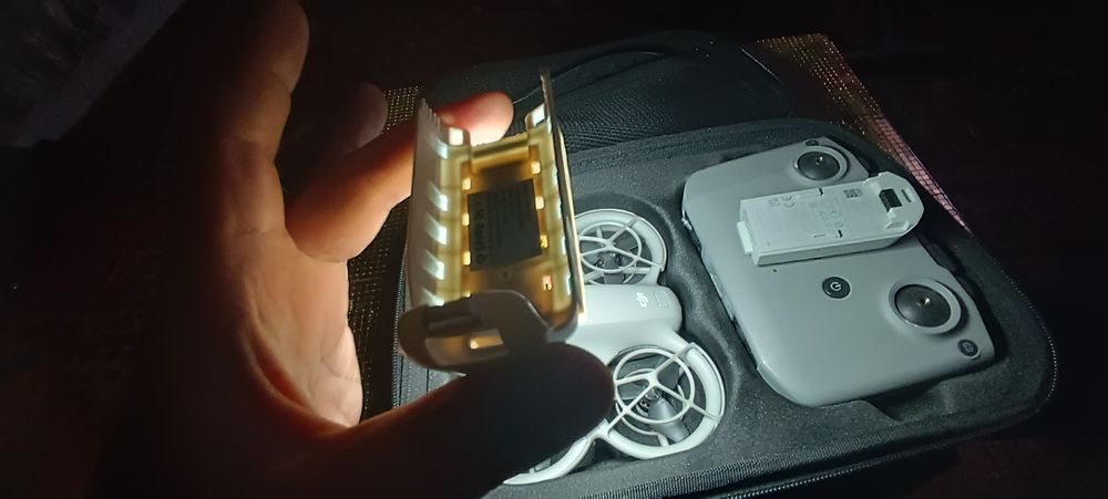 Продам срочно DJI neo серли дрон с искусственным интеллектом