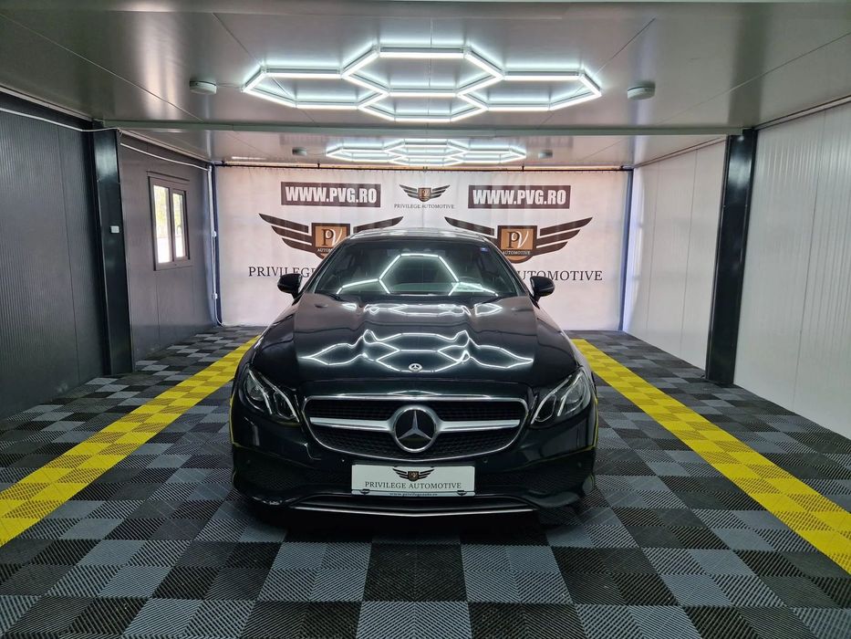 Mercedes-Benz E 9G-TRONIC/Panoramic/HUD/Distronic/Bord digital/Lane Assist/Climatronic