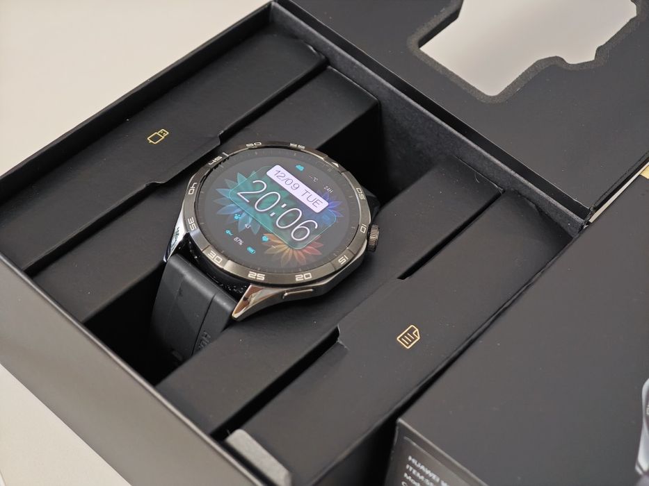 Ceas Huawei GT 4,ca nou