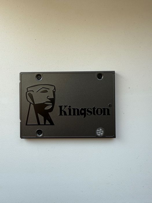 Жесткий диск Kingston 240gb Sata 2,5