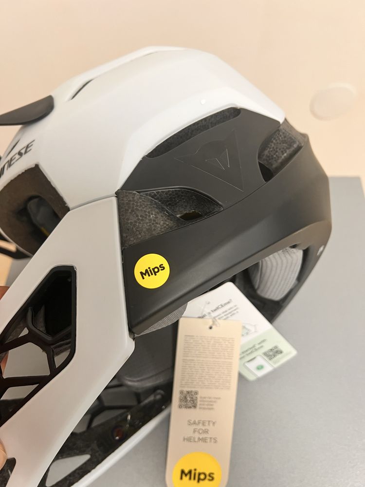 Каска DAINESE DA 840 Linea 01 Mips нова