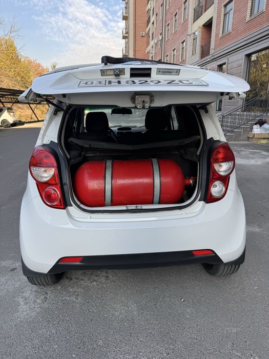 Spark Avtomat srochna sotiladi