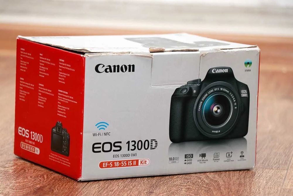 Canon 1300D зеркальный фотоаппарат