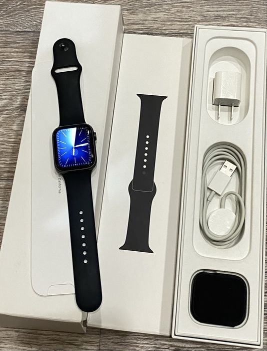 Apple Watch Series 5 44mm