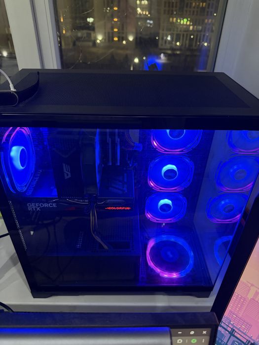 Игровой компьютер, монитор, полный сетап