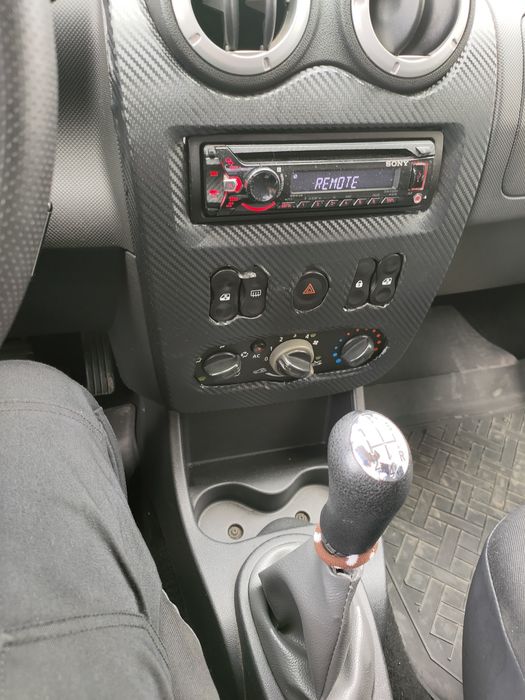 Vând Dacia Logan 1.6+gpl