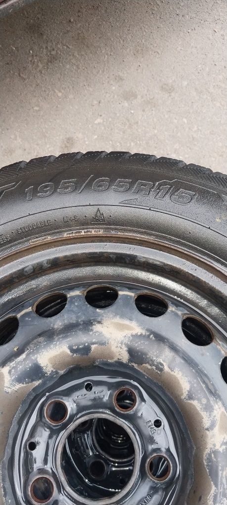 Продам зимнюю резину