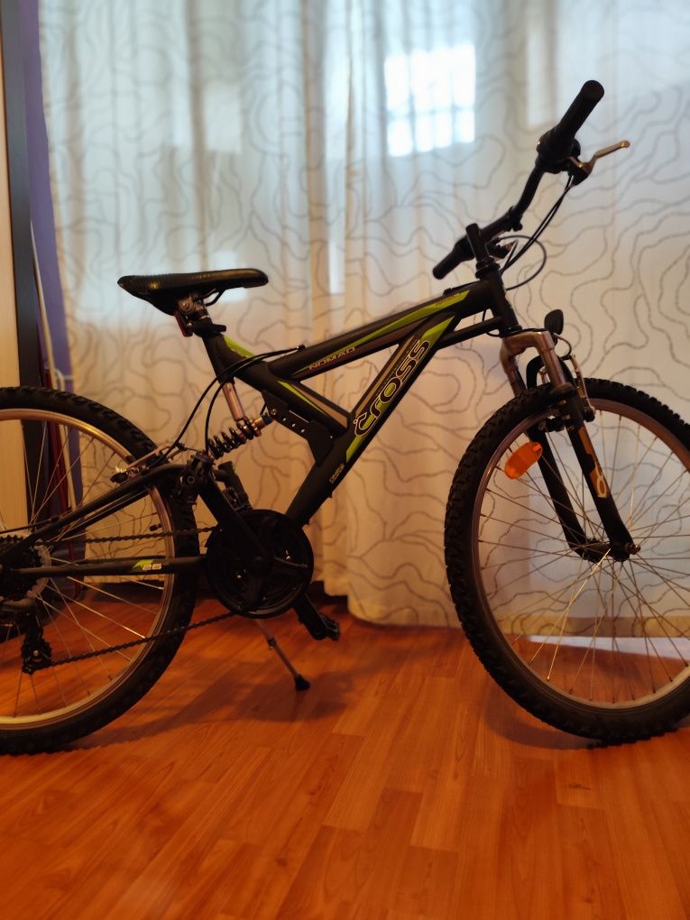 Cross Nomad 26″, 2020