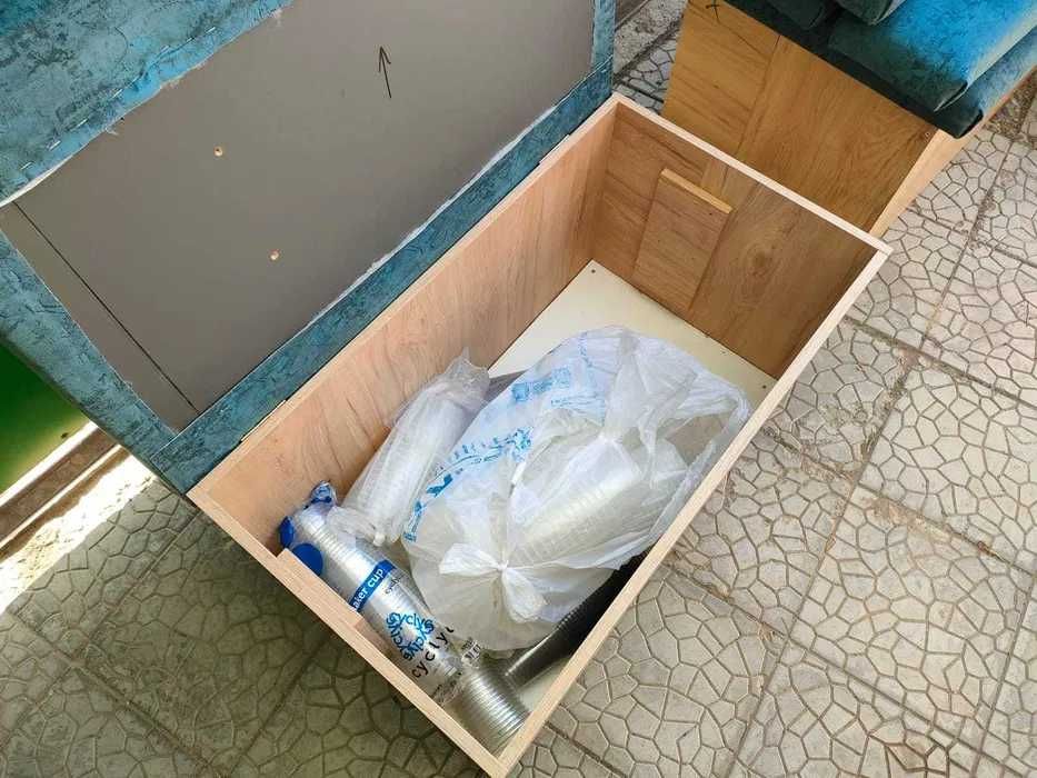 Диван с ящиком хранения