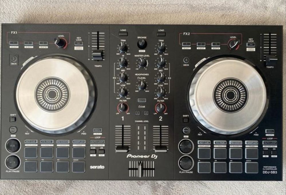 Pioneer DDJ SB 3 / DJ контролер / конзола