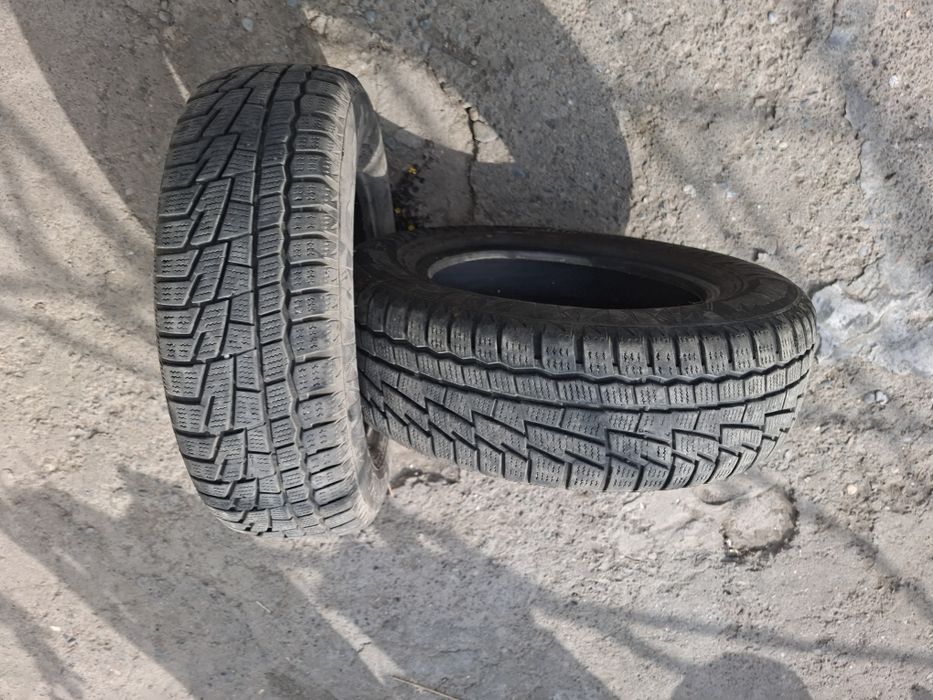 Б/у зимние шины 185/70 R14 (2 штуки)
