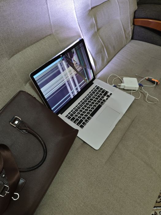 Два Ноутбука на запчасти MacBook Pro