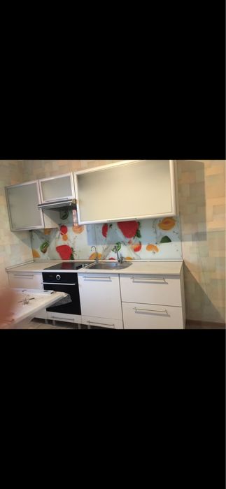 Продам кухню 2,30 с вытяжкой