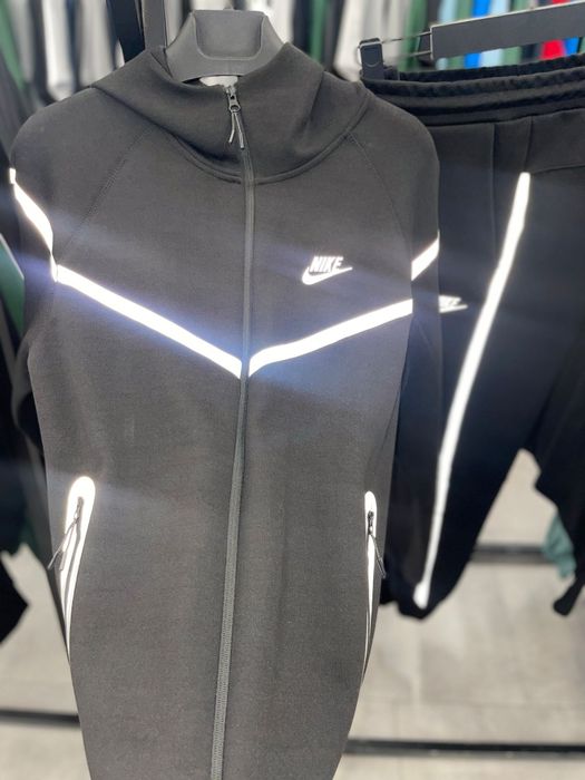 Nike tech Fleece reflectorizant  New model