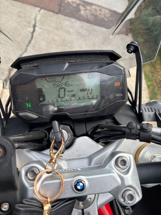 BMW G310r se vinde