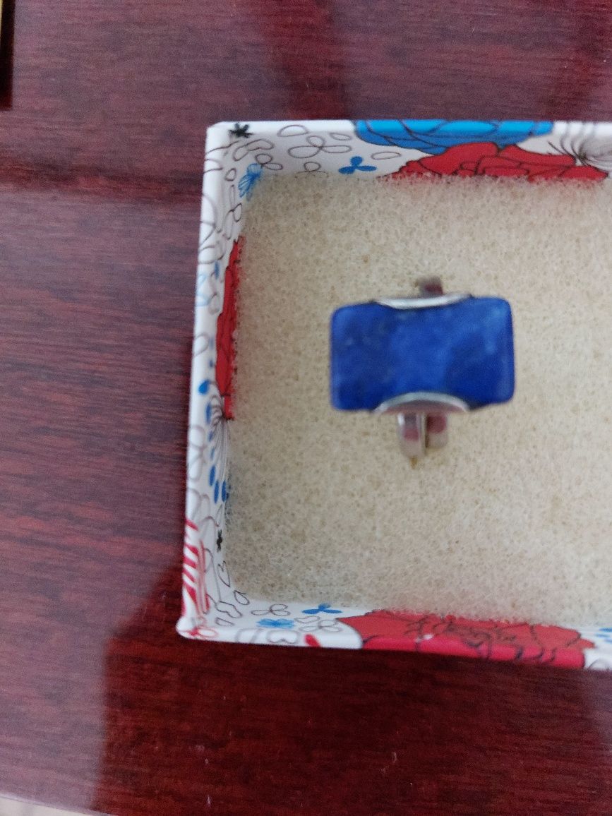 Inel superb din argint si piatra mare de lapis lazuli