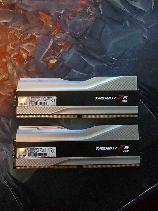 Trident Z5 RGB 2x16GB DDR5 6000CL30