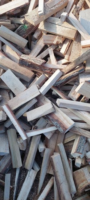 Deșeuri de lemne pentru foc