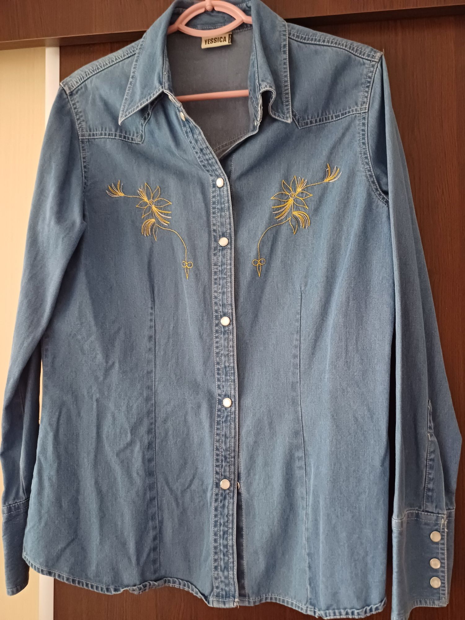 Cămașă denim cu broderie