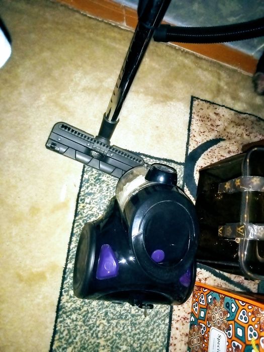 Пылесос  РАБОЧИЙ